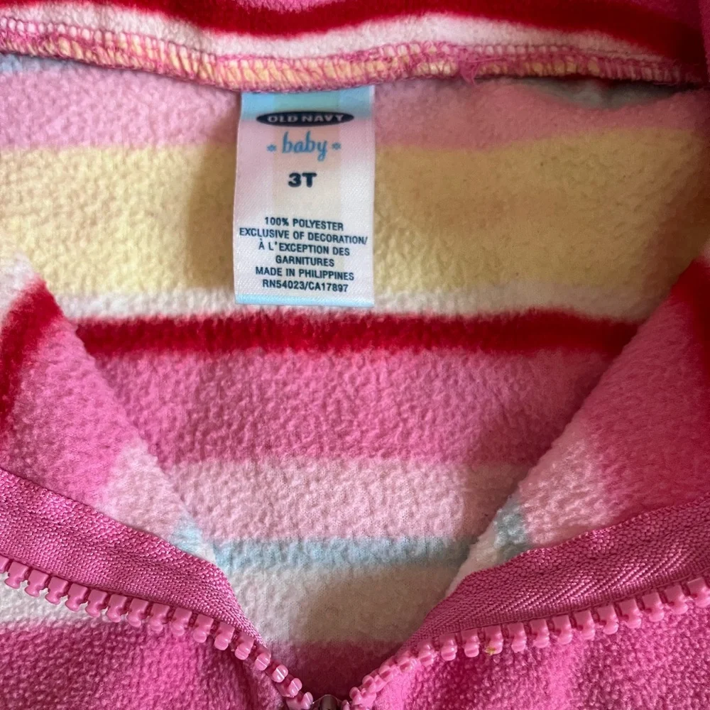 ⭐️5/$25⭐️ Old Navy Girl 3T Fleece Sweatshirt Sweater